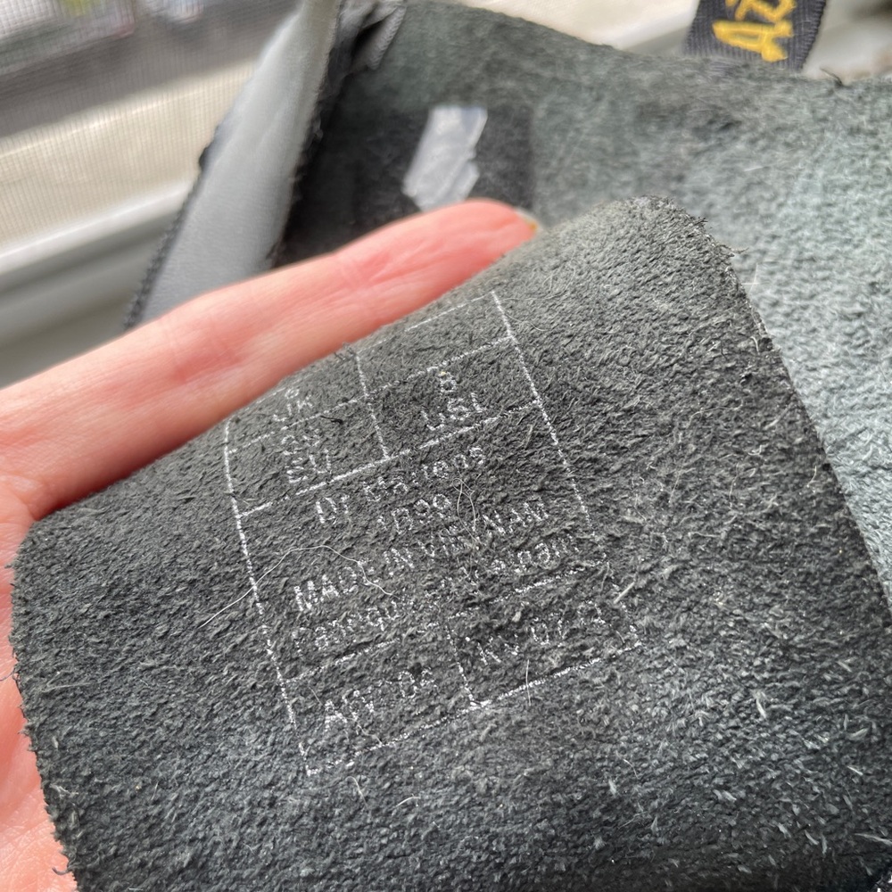 Vintage Dr. Martens Black Boots 1B99 VIRGINIA LEATHER MID CALF 14 hole - Picture 11 of 12